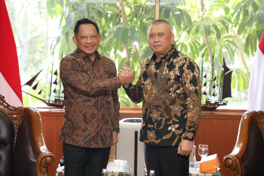 Jelang Nataru, Mendagri dan Menhub Matangkan Pengamanan dan Pengendalian Inflasi