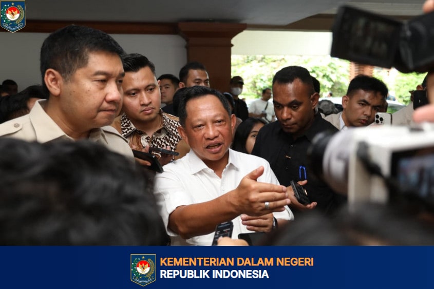 Tito Karnavian Cek Layanan MPP Denpasar, Tegaskan Efektivitas Pembebasan BPHTB dan PBG